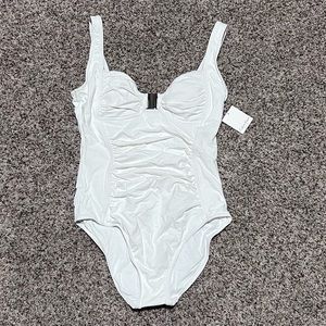 CALVIN KLEIN slimming ruched one piece swimsuit